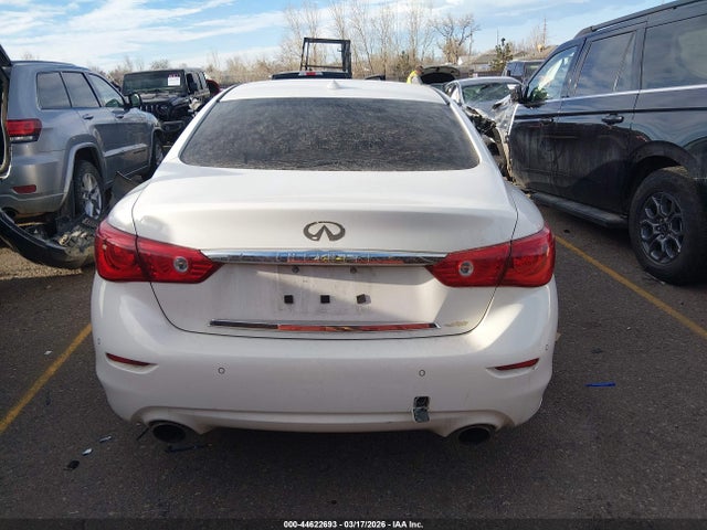 INFINITI Q50 Sport