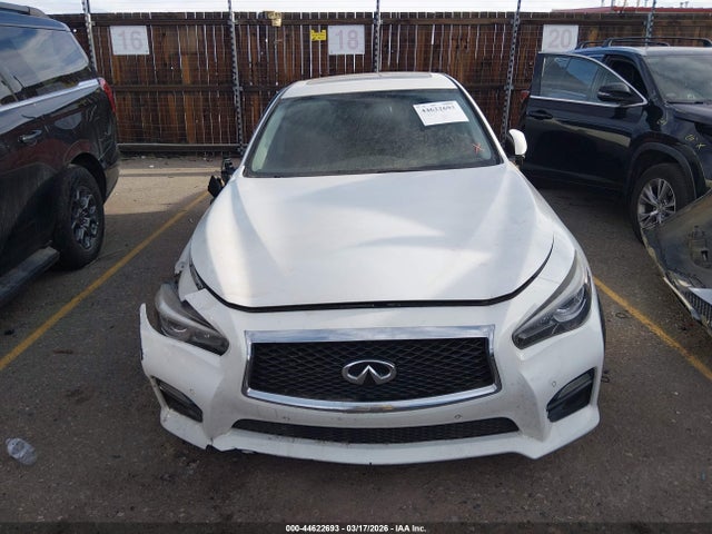 INFINITI Q50 Sport