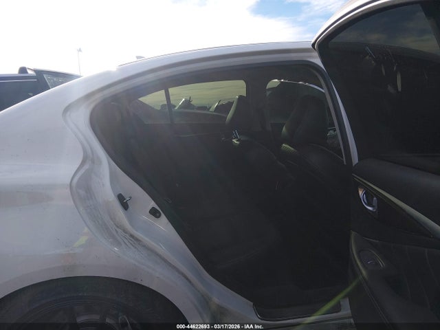 INFINITI Q50 Sport