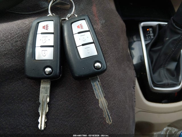 Nissan Rogue S