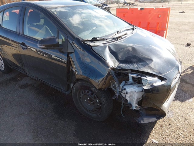 Toyota Prius c Two