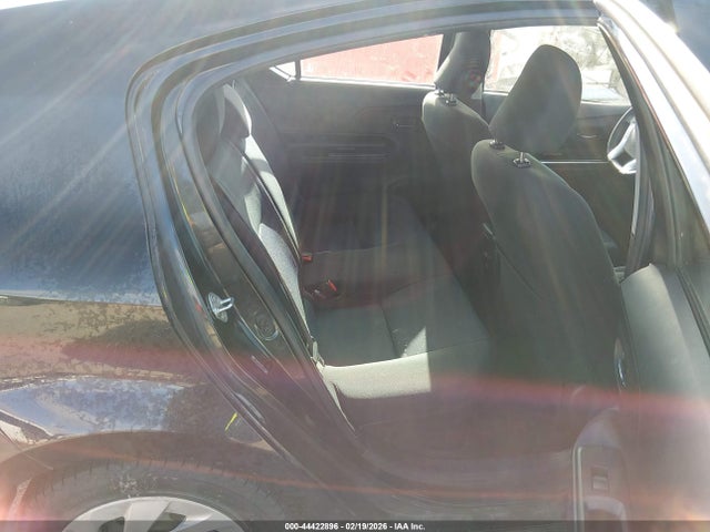 Toyota Prius c Two