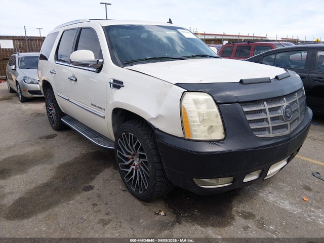Salvage Cadillac Escalade Image
