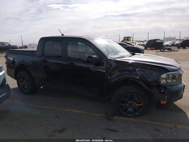 Ford Maverick Lariat