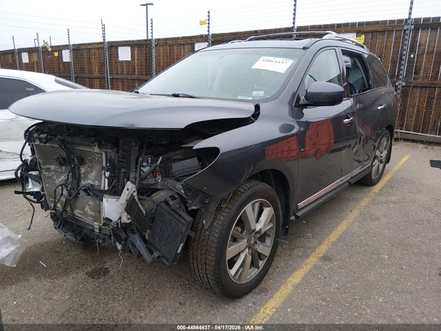 Nissan Pathfinder Platinum