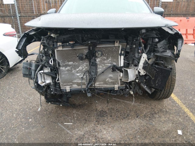 Nissan Pathfinder Platinum
