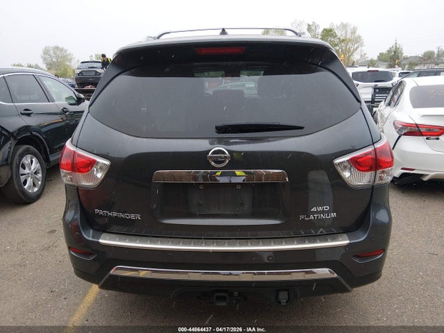 Nissan Pathfinder Platinum