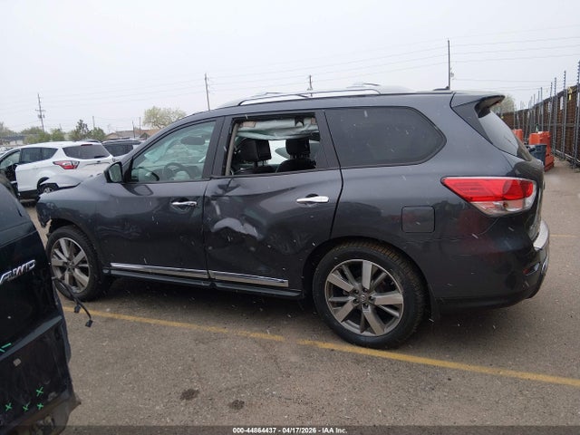 Nissan Pathfinder Platinum