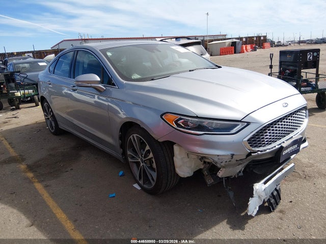 Salvage Ford Fusion Image