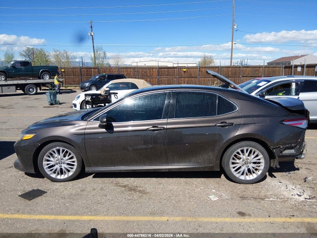 Toyota Camry Xle V6