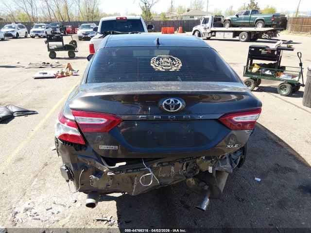 Toyota Camry Xle V6