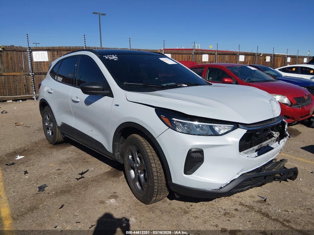 Salvage Ford Escape Image