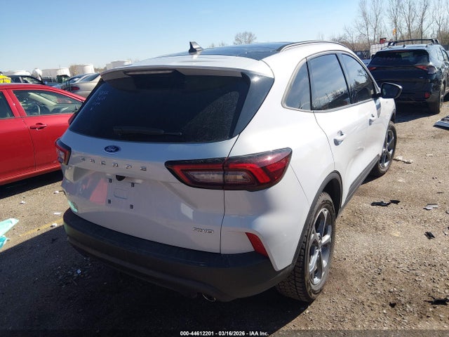 Ford Escape St-line