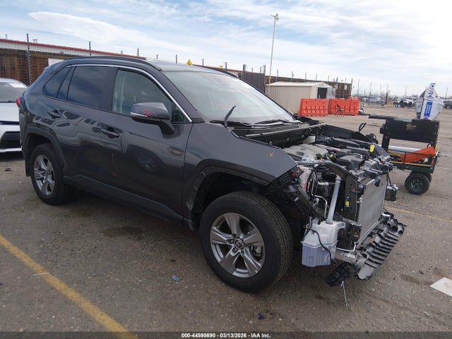 Salvage Toyota RAV4 Image