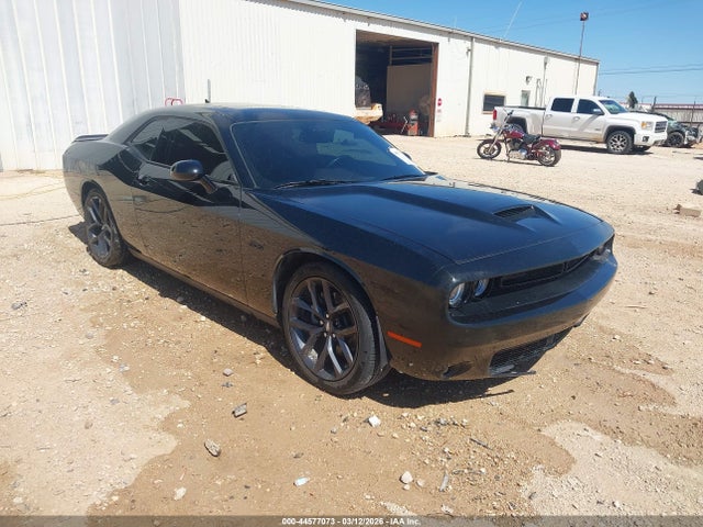 Salvage Dodge Challenger Image
