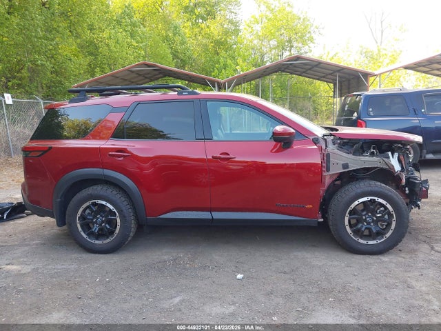 Nissan Pathfinder Rock Creek 4wd