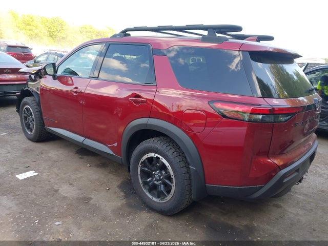 Nissan Pathfinder Rock Creek 4wd