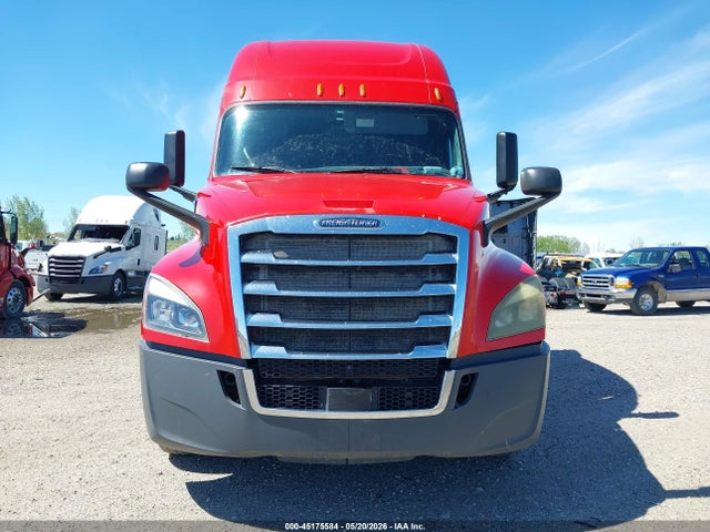 Freightliner New Cascadia 126