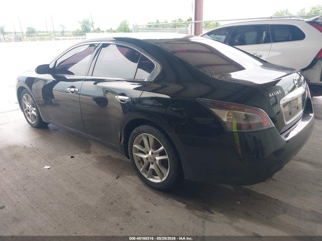 Nissan Maxima