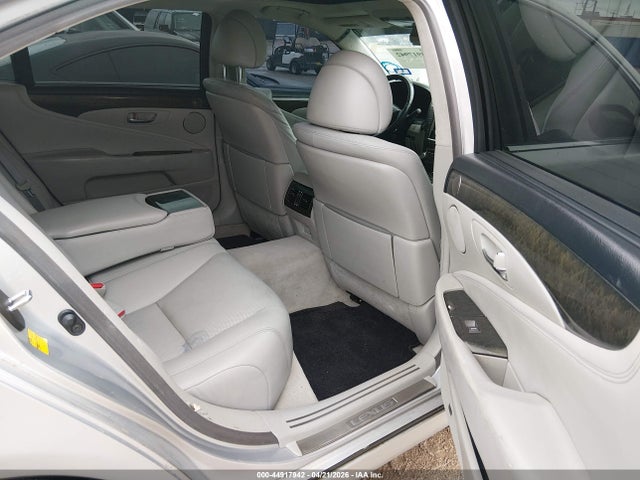 Lexus LS L
