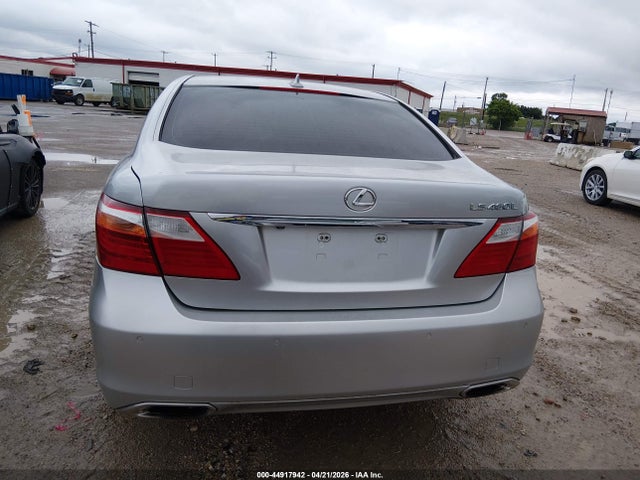 Lexus LS L