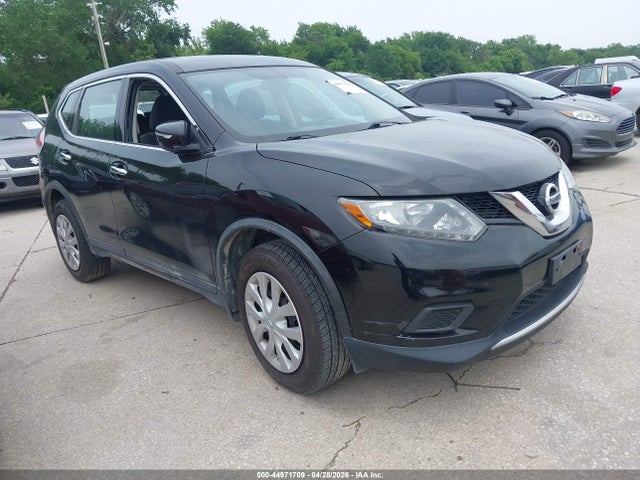 Salvage Nissan Rogue Image