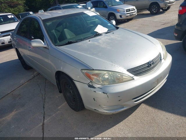 Salvage Toyota Camry Image