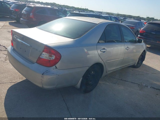 Toyota Camry Le