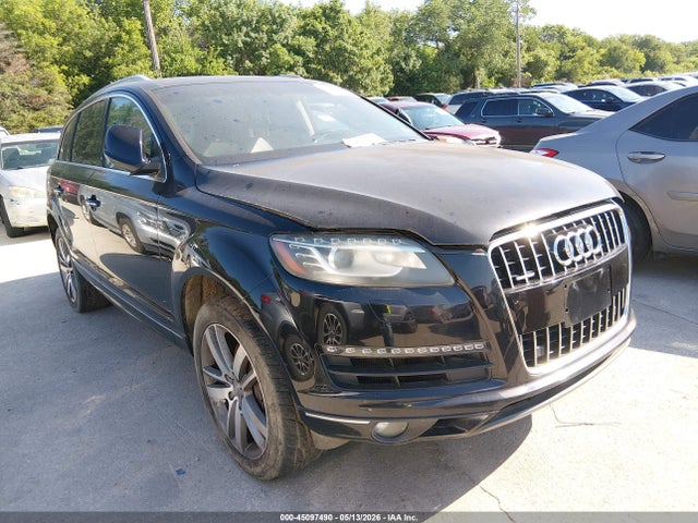 Salvage Audi Q7 Image