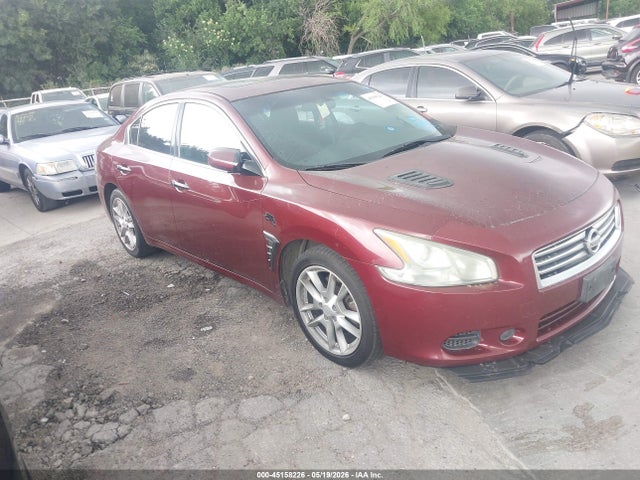 Salvage Nissan Maxima Image