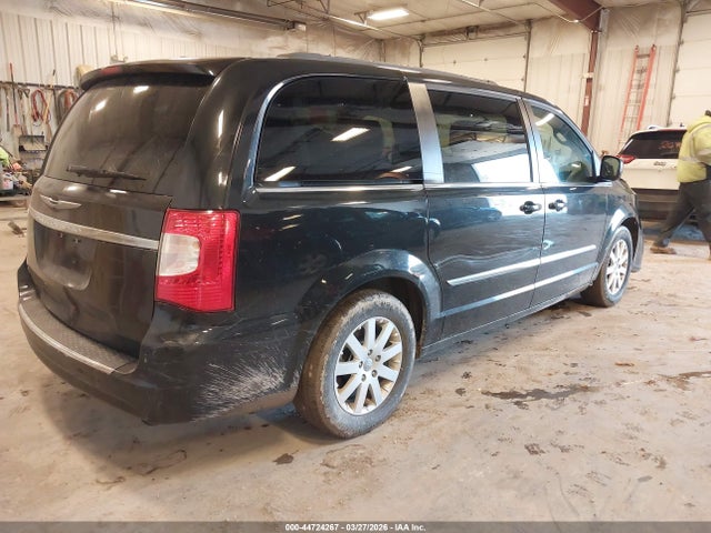 Chrysler Town & Country Touring