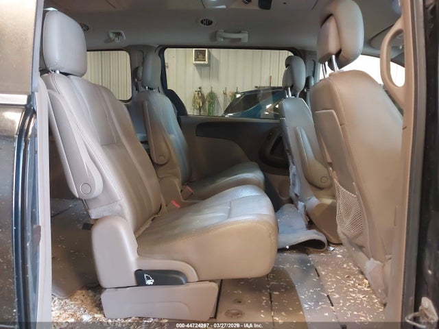 Chrysler Town & Country Touring