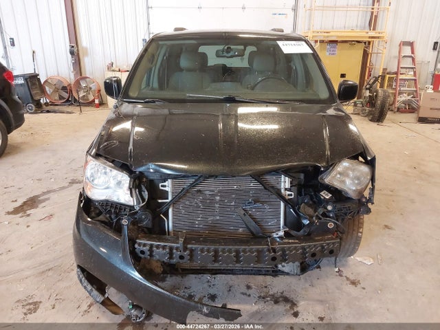 Chrysler Town & Country Touring
