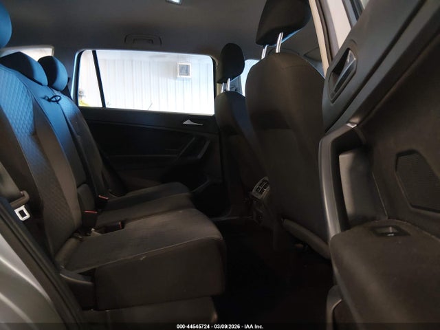 Volkswagen Tiguan 2.0t S