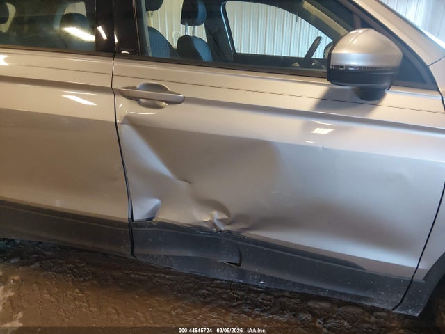 Volkswagen Tiguan 2.0t S