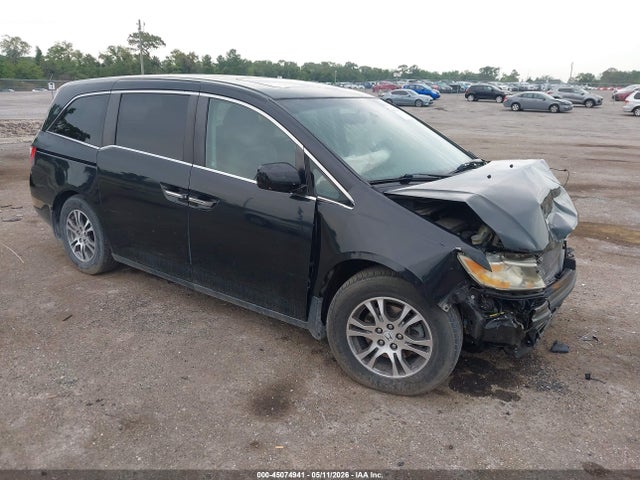 Salvage Honda Odyssey Image