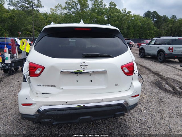 Nissan Pathfinder Sl
