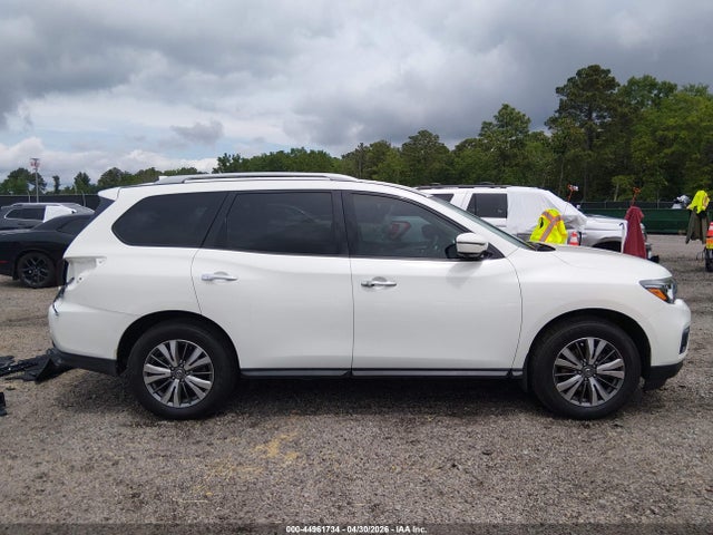 Nissan Pathfinder Sl