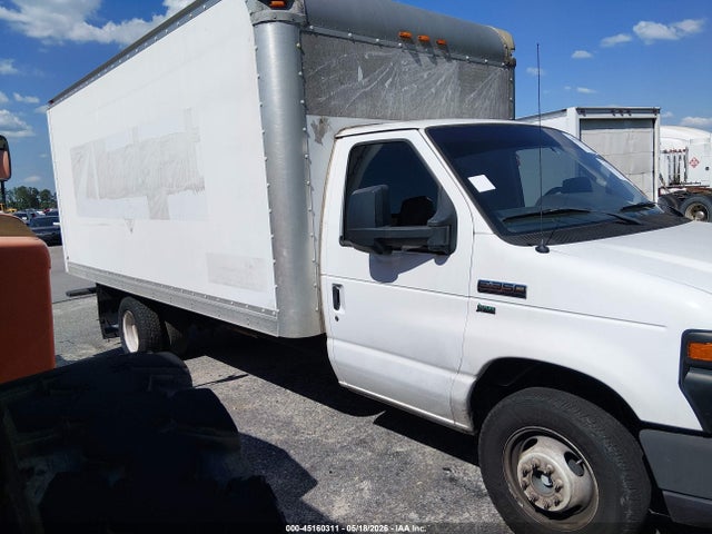 Ford E-350