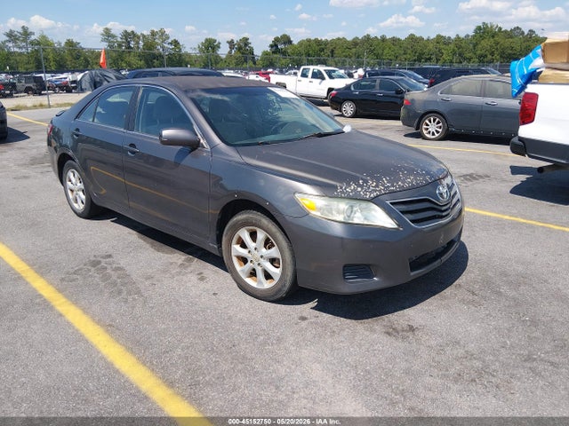 Salvage Toyota Camry Image