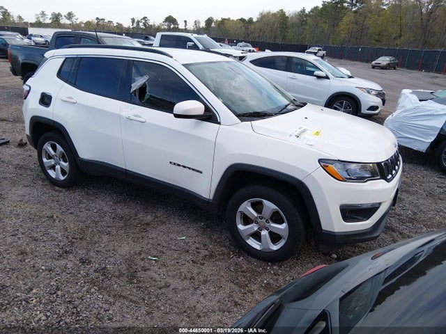 Salvage Jeep Compass Image