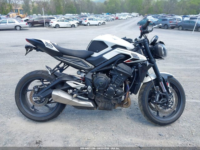 Triumph Street Triple 765 R