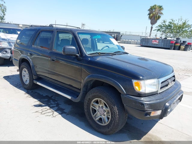 Salvage Toyota 4Runner Image