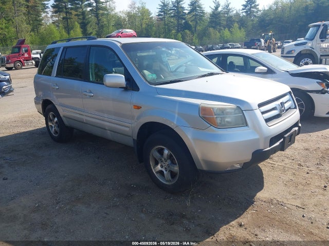 Salvage Honda Pilot Image