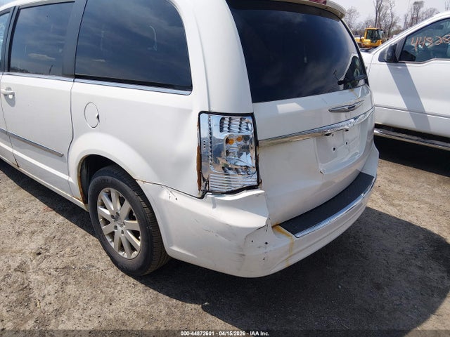 Chrysler Town & Country Touring-l