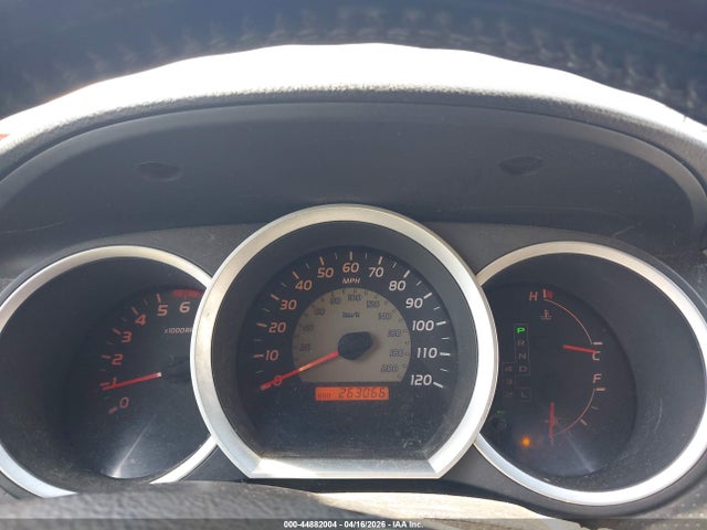 Toyota Tacoma Base V6