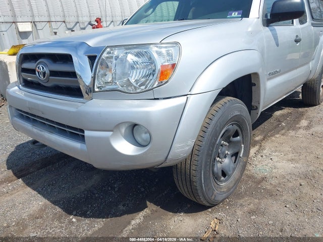 Toyota Tacoma Base V6