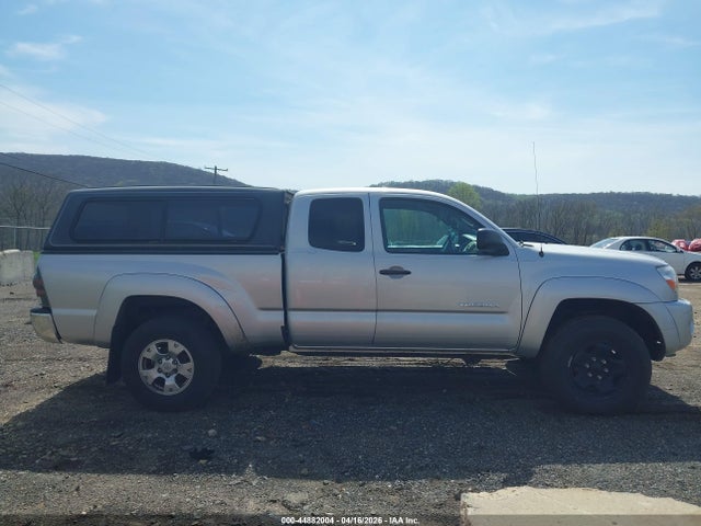 Toyota Tacoma Base V6