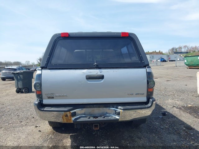 Toyota Tacoma Base V6