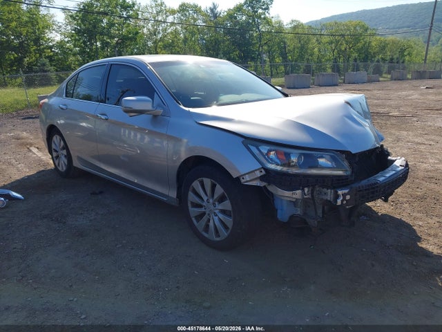 Salvage Honda Accord Image